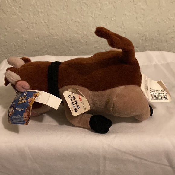 Rare With Sound Disney Home On The Range Maggie Stuffed Animal Bean bag Cow - Picture 5 of 7